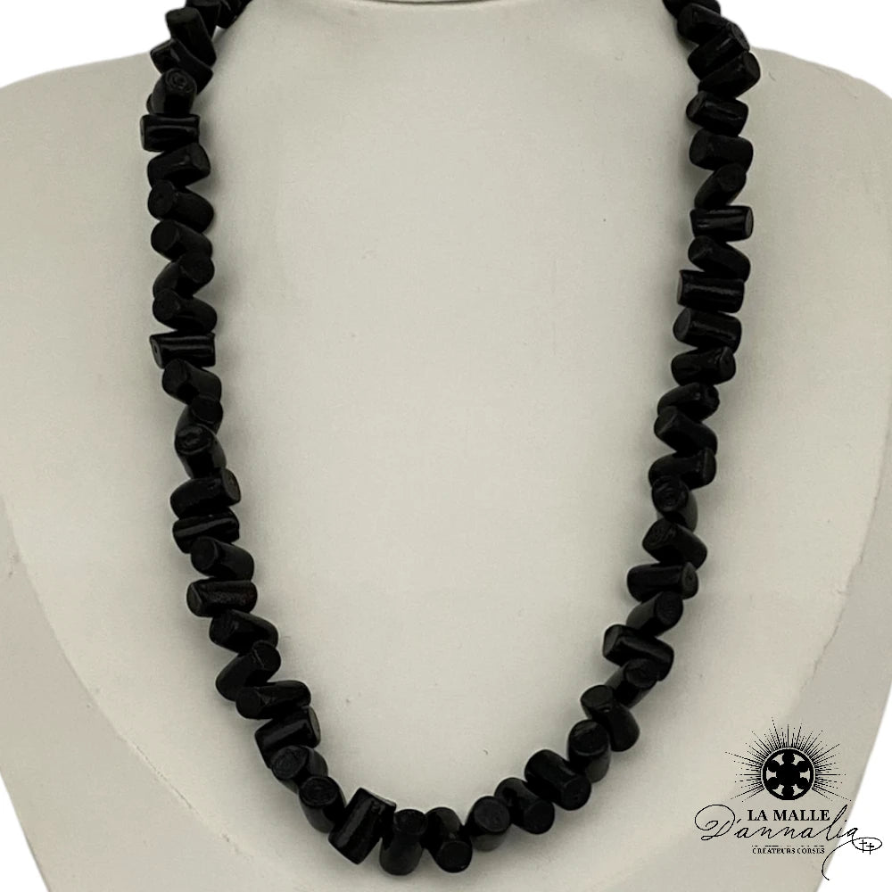lamalledannalia-Collier-corail-noir-perle-creation