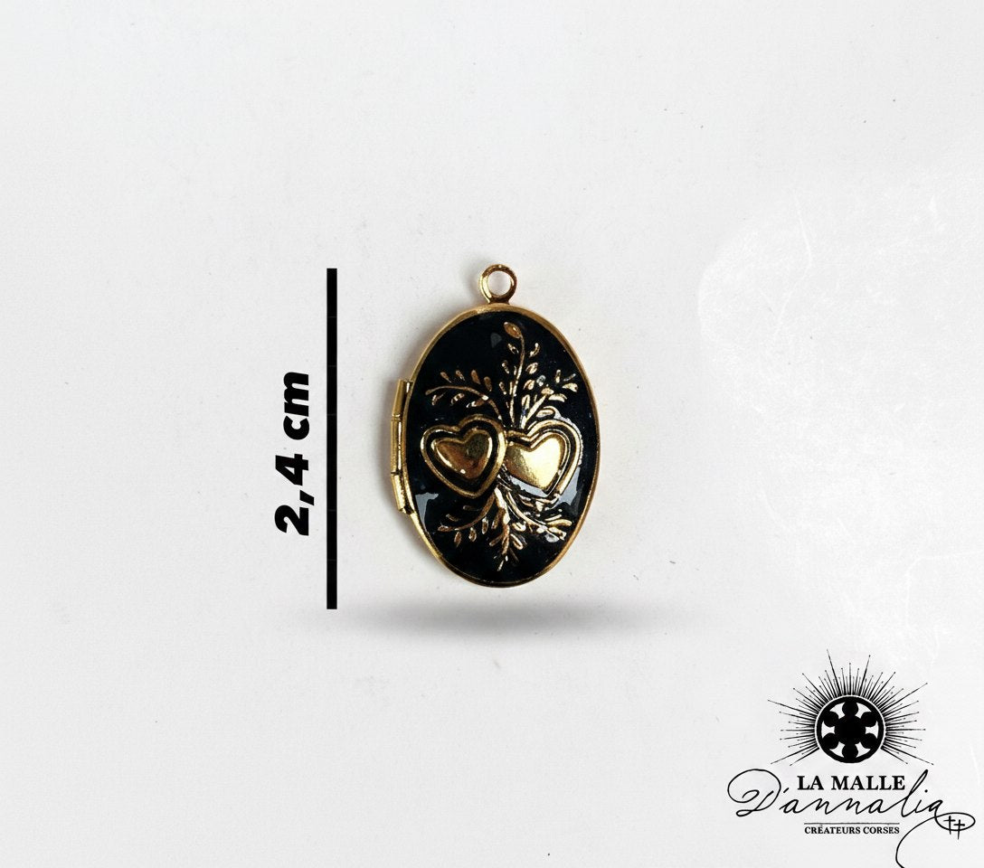 Médaillon ovale noir avec motif deux cœurs dorés et feuillage lamalledannalia