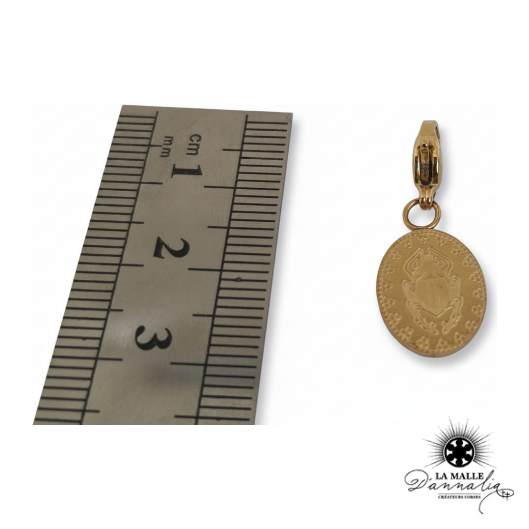 Charms : motif scarabée