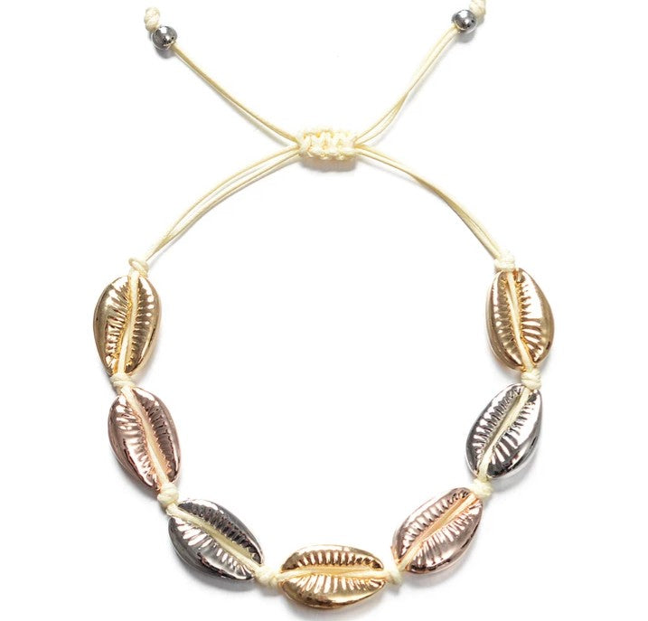 MOREA : Bracelet fin avec coquillages :